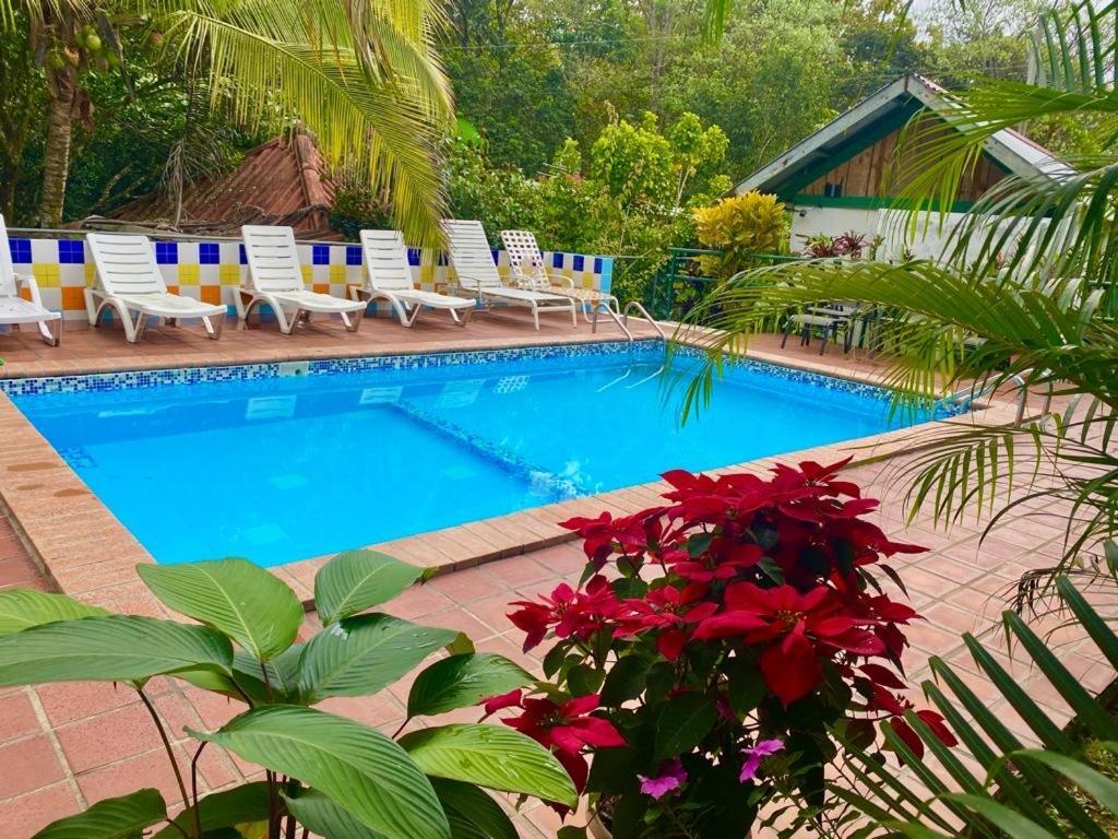 סנטה פה Rainforest Yasmin Hotel מראה חיצוני תמונה