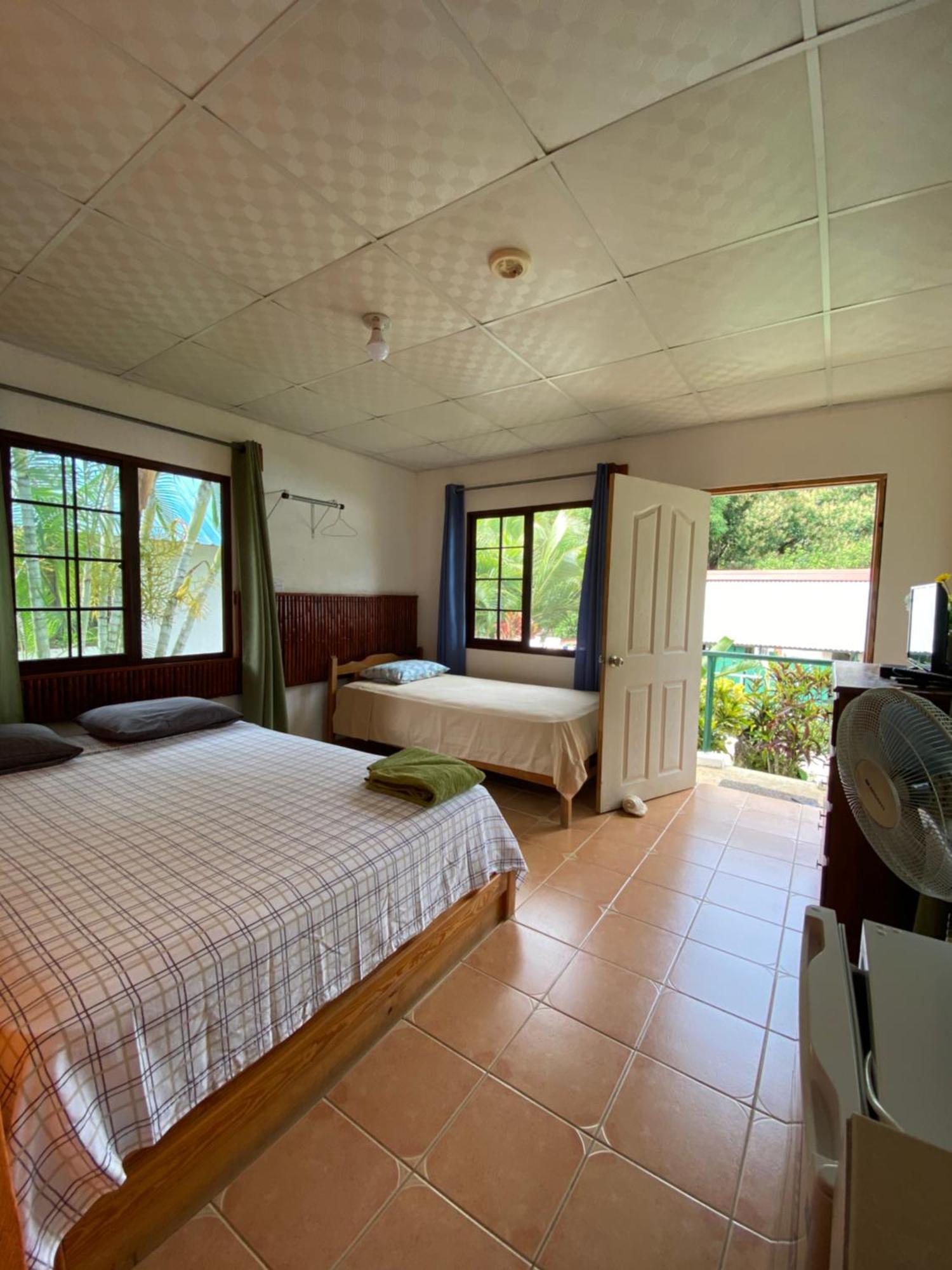 סנטה פה Rainforest Yasmin Hotel מראה חיצוני תמונה