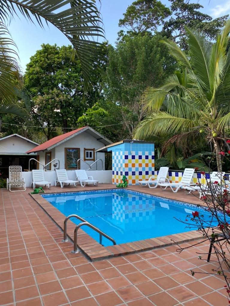 סנטה פה Rainforest Yasmin Hotel מראה חיצוני תמונה